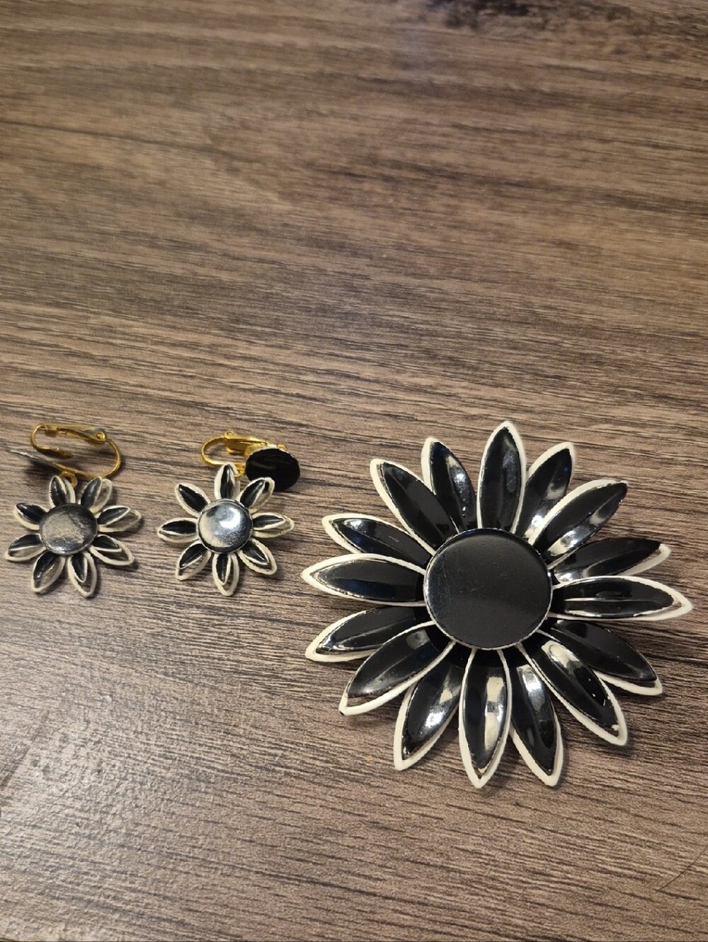 Vintage Black and White Flower Brooch and Clip-On Earrings Set
